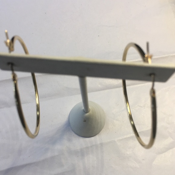 Jewelry - NEW 14K gold hoop earrings